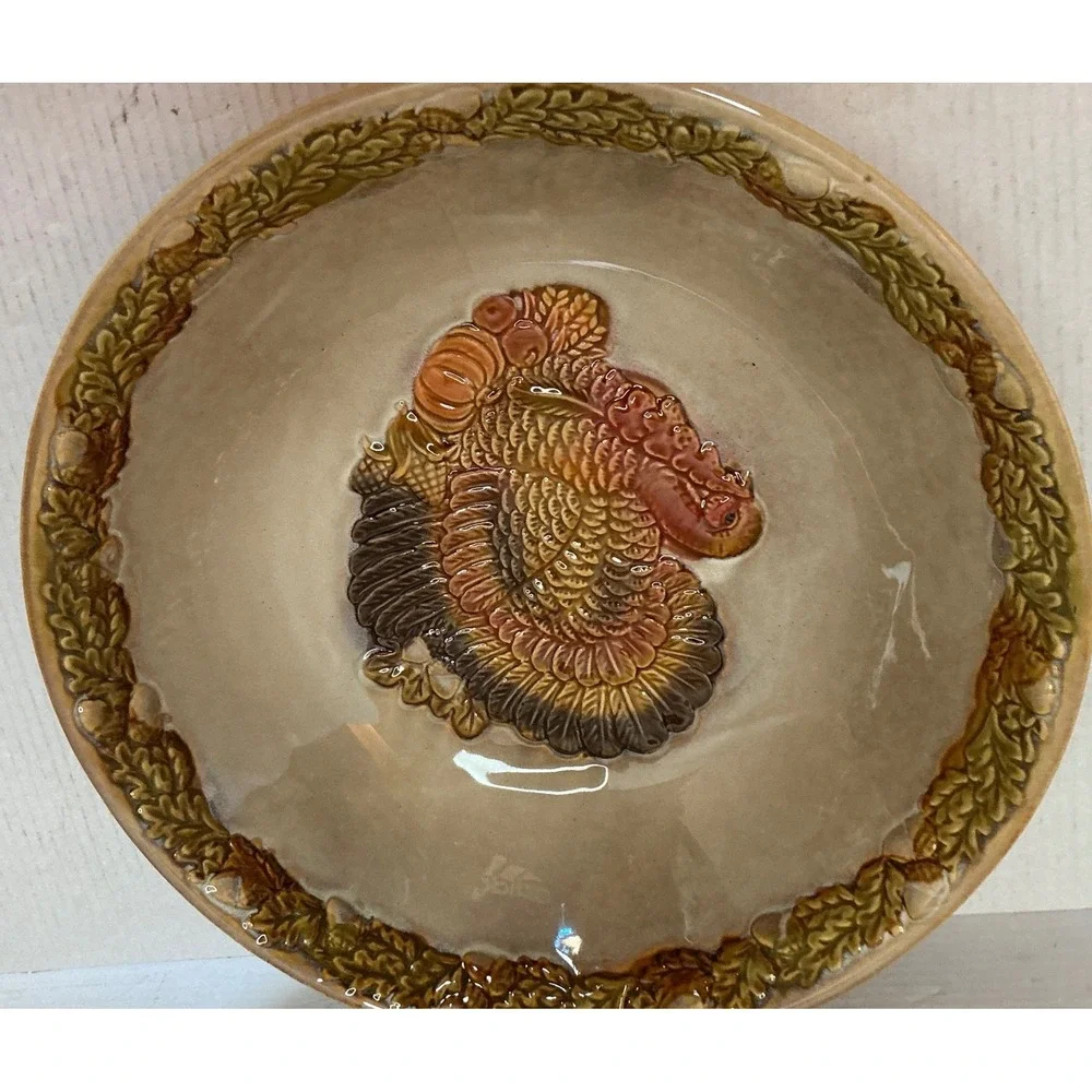Ceramic Thanksgiving Turkey Serving Bowl Embossed Harvest Leaf Border Tan Brown